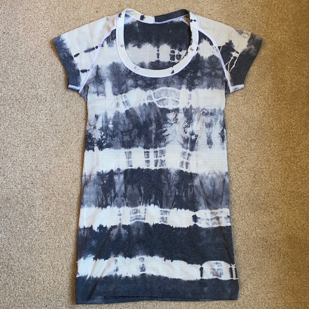 Tie-dye Lululemon Top